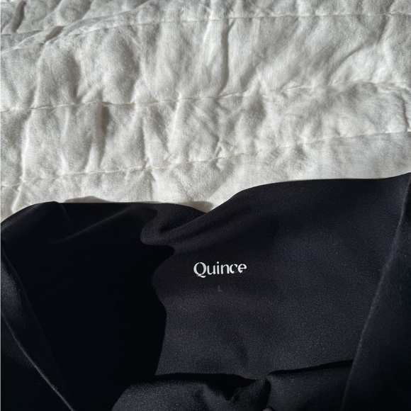 EUC Quince Set of High-Waisted Maternity Legging & Pocket Shorts - Picture 8 of 8